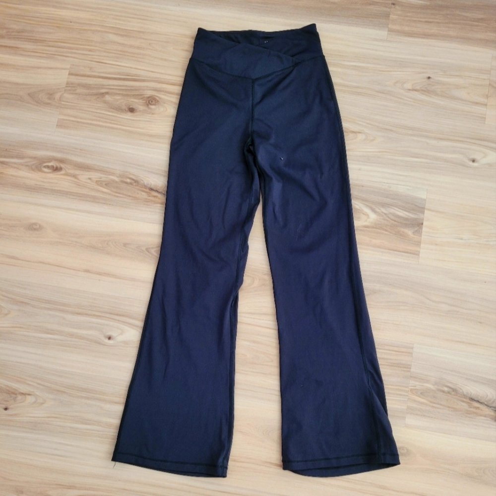Aeropostale flared leggings/ yoga pants never worn
